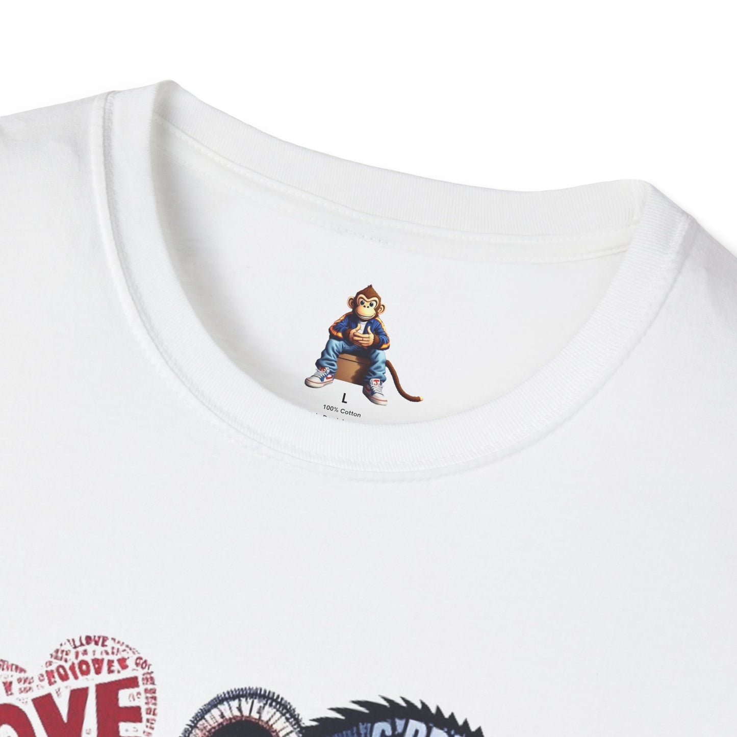 T-Shirt Love Monkey - Cool, Stylish & Trendy Unisex Softstyle Tee for Casual Wear, Perfect Gift for Friends and Family