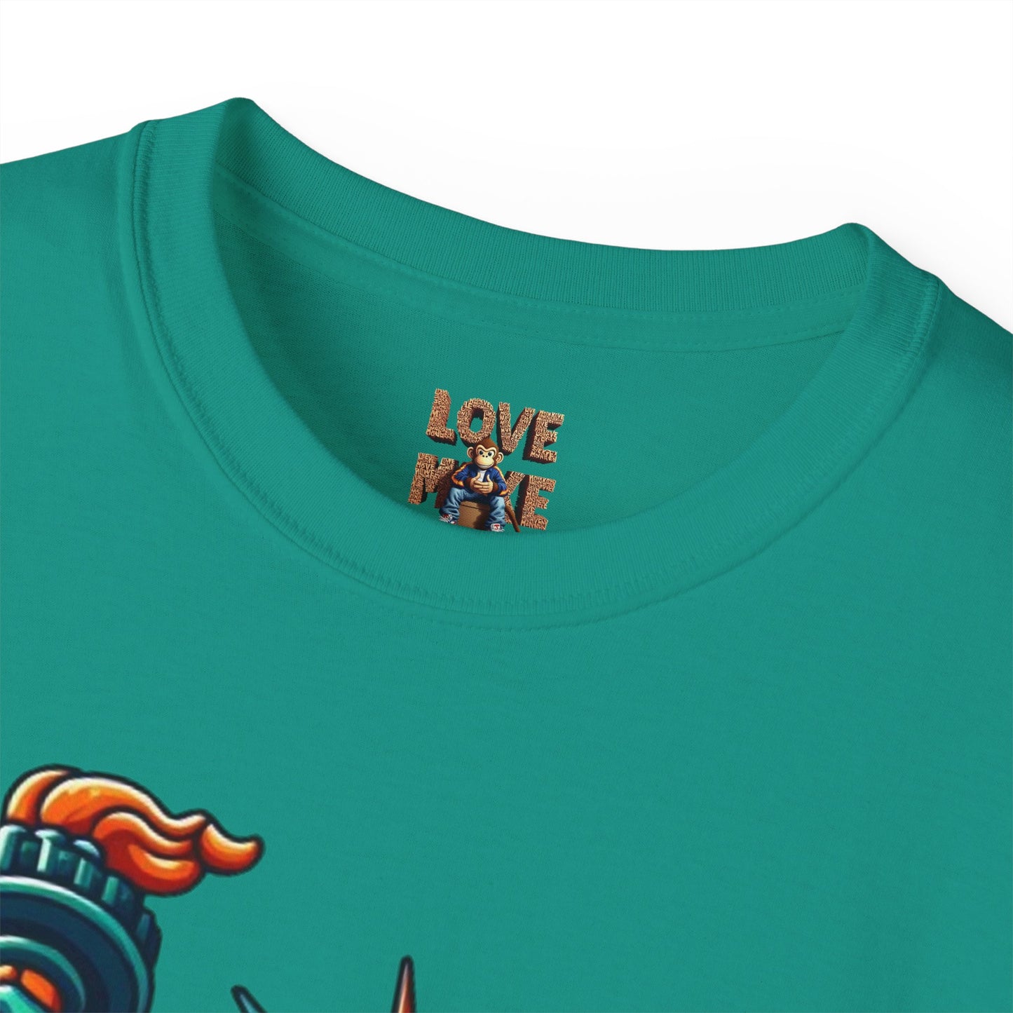 Retro 1970s Statue of Liberty Tee - Unisex Casual Wear T-Shirt - Iconic American Landmark Gift for All Ages