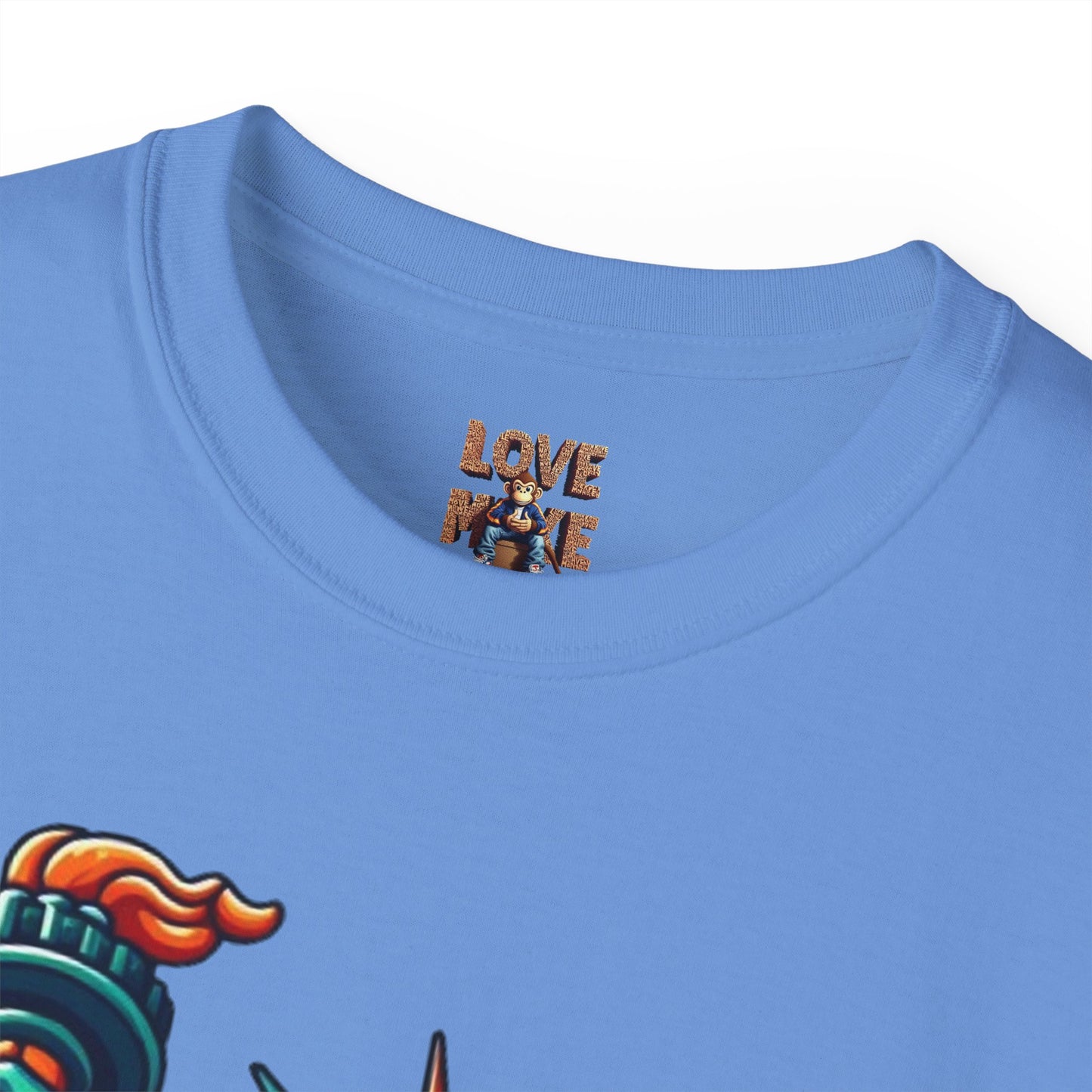 Retro 1970s Statue of Liberty Tee - Unisex Casual Wear T-Shirt - Iconic American Landmark Gift for All Ages