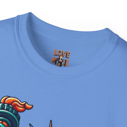 Retro 1970s Statue of Liberty Tee - Unisex Casual Wear T-Shirt - Iconic American Landmark Gift for All Ages