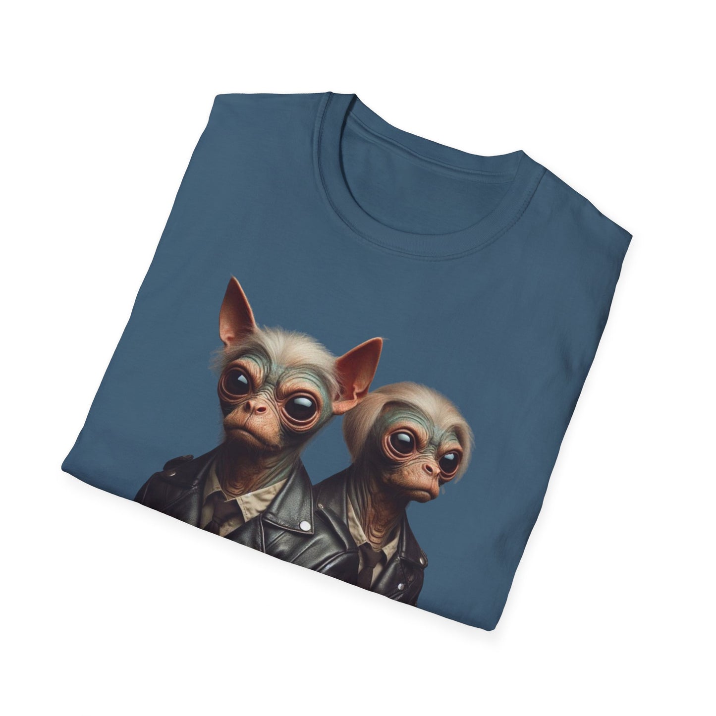 T-Shirt Alien Dog Bounty Hunter, Unique Sci-Fi Graphic Tee, Perfect for Casual Wear, Awesome Birthday Gift for Geeks