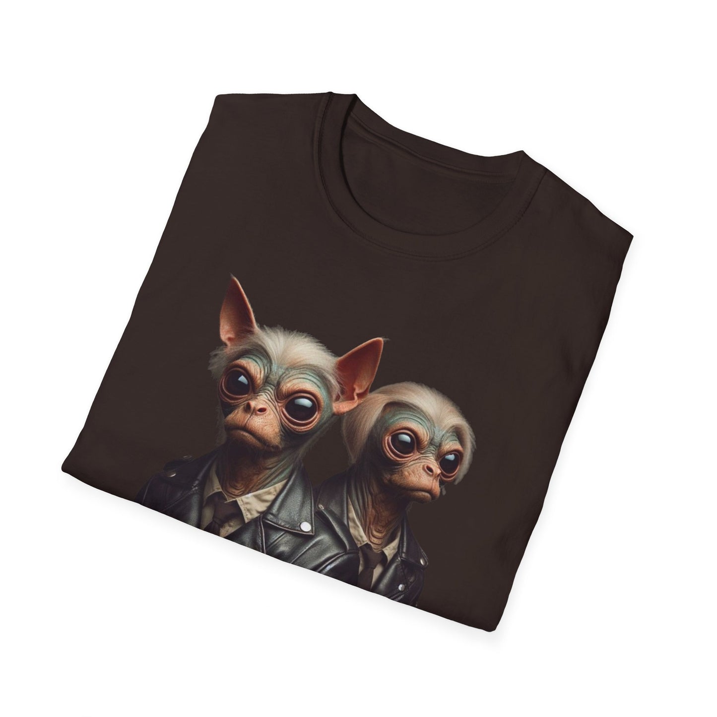 T-Shirt Alien Dog Bounty Hunter, Unique Sci-Fi Graphic Tee, Perfect for Casual Wear, Awesome Birthday Gift for Geeks