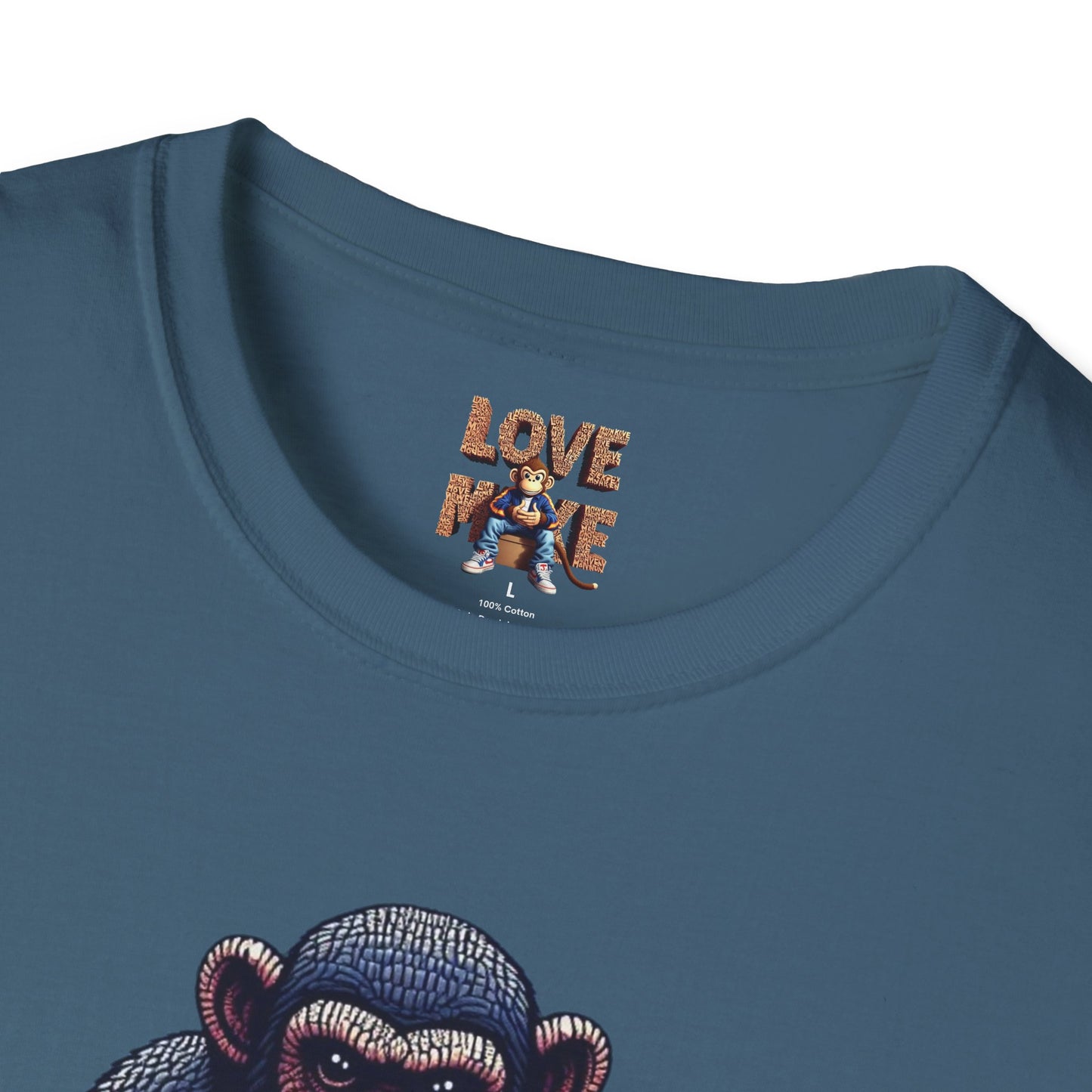 T-shirt - Funky & Stylish Love Monkey Design, Casual Wear for Trendy Fashion Lovers, Perfect Gift for Friends
