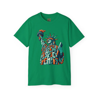 Retro 1970s Statue of Liberty Tee - Unisex Casual Wear T-Shirt - Iconic American Landmark Gift for All Ages