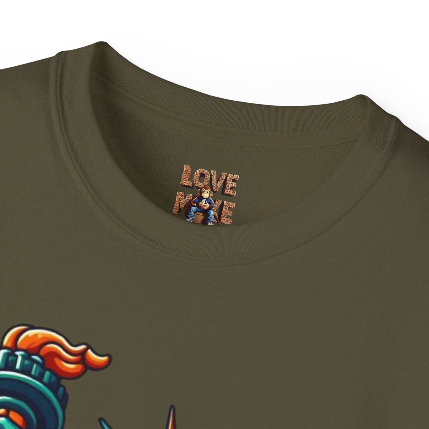 Retro 1970s Statue of Liberty Tee - Unisex Casual Wear T-Shirt - Iconic American Landmark Gift for All Ages