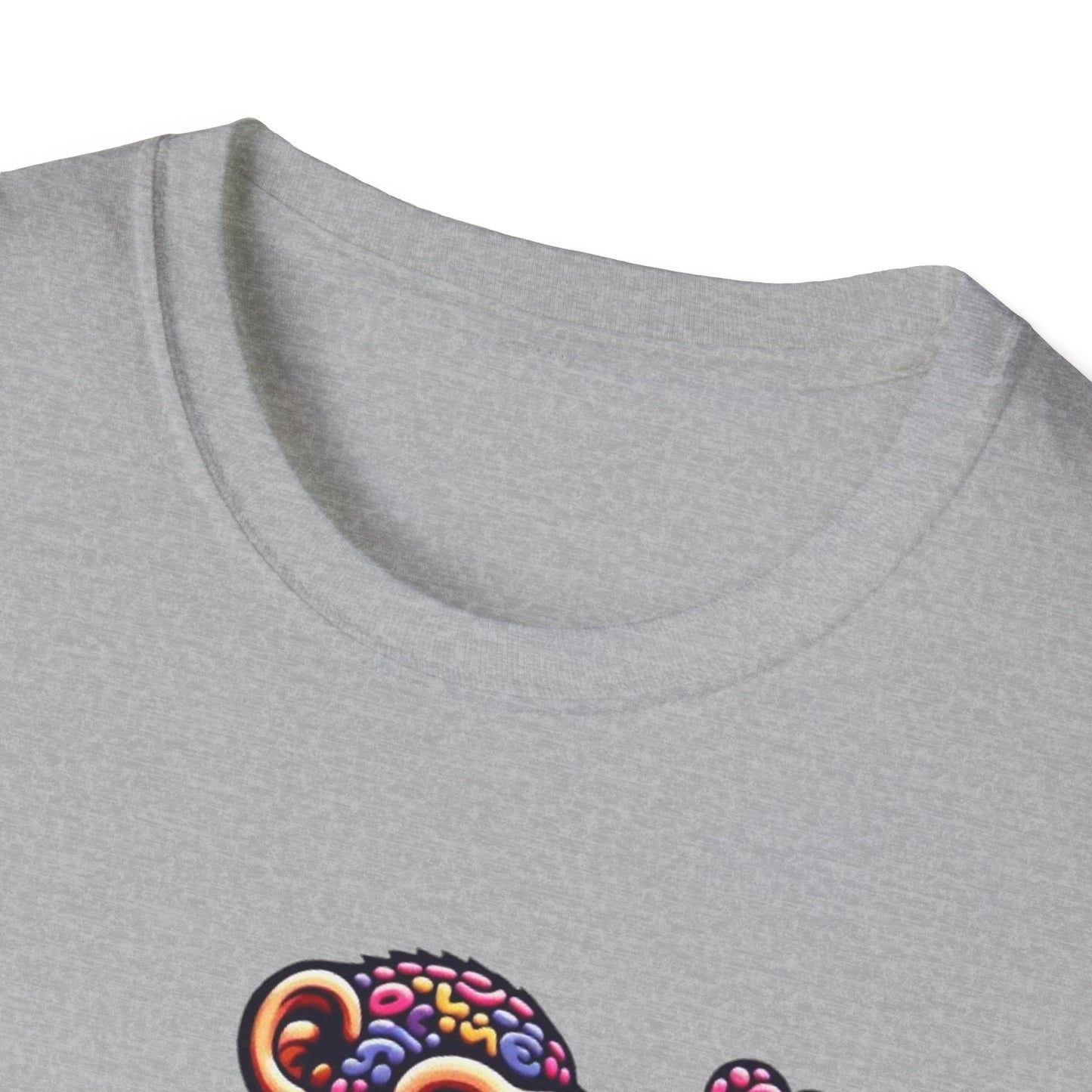 T-Shirt Love Monkey - Cool & Stylish Unisex Softstyle Tee for Casual Wear, Perfect Gift for Friends and Family