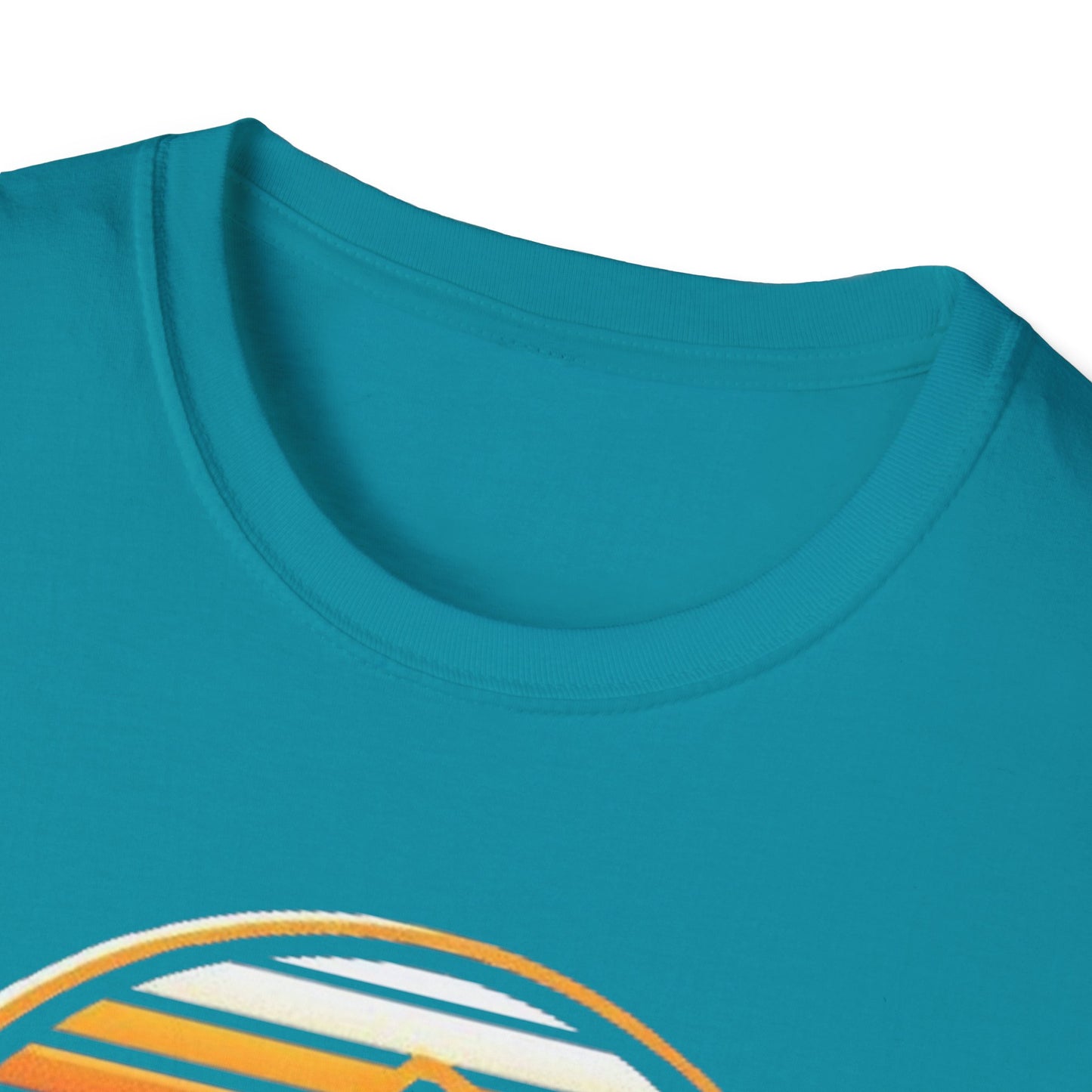 Muscle Beach T-Shirt, Vintage-Inspired Fitness Tee, Perfect for Gym Enthusiasts, Unique Bodybuilding Gift Idea