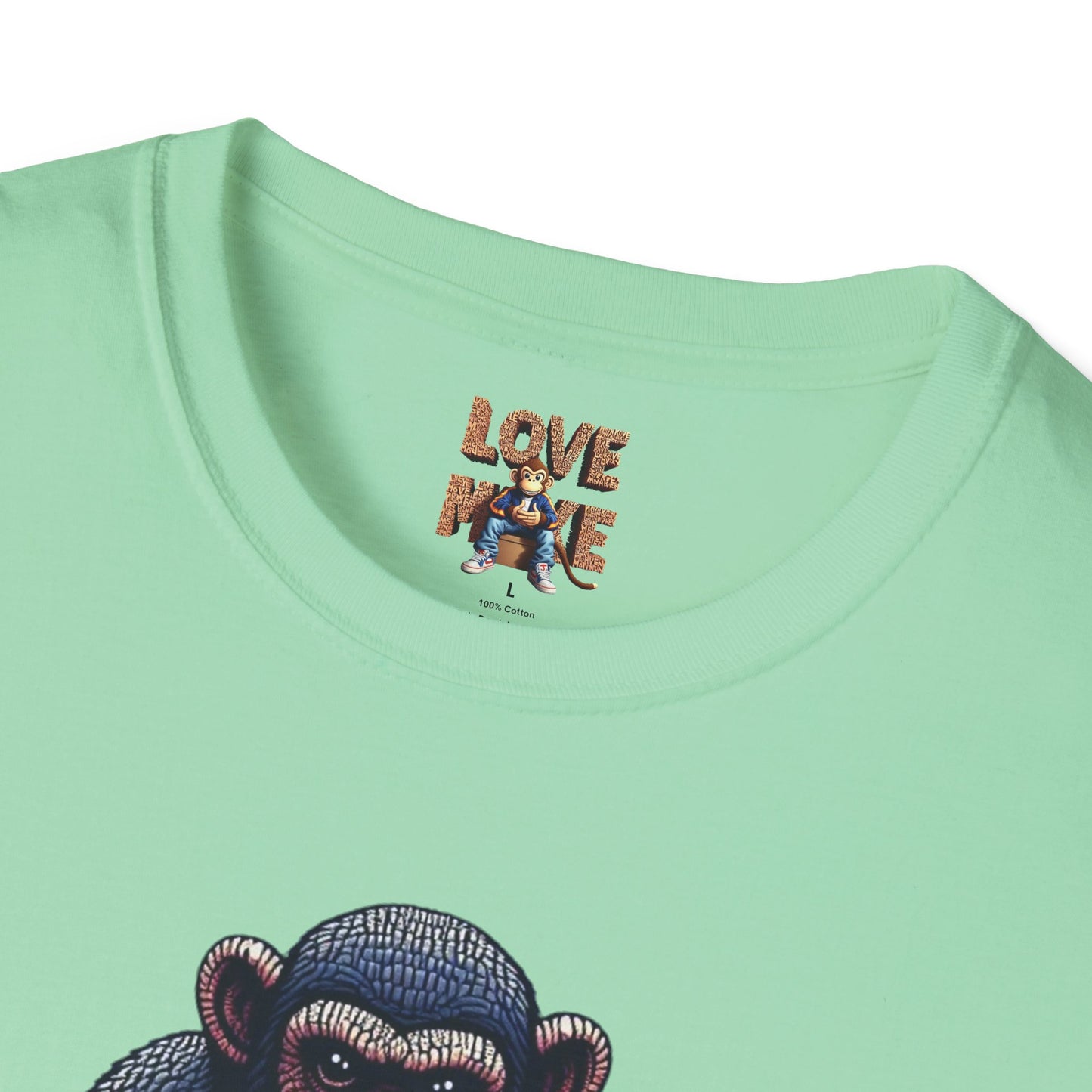 T-shirt - Funky & Stylish Love Monkey Design, Casual Wear for Trendy Fashion Lovers, Perfect Gift for Friends