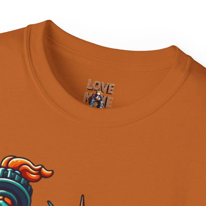 Retro 1970s Statue of Liberty Tee - Unisex Casual Wear T-Shirt - Iconic American Landmark Gift for All Ages