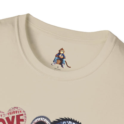T-Shirt Love Monkey - Cool, Stylish & Trendy Unisex Softstyle Tee for Casual Wear, Perfect Gift for Friends and Family